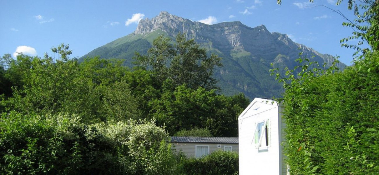camping en savoie au pied de l'Arclusaz - Camping dans les Alpes avec Mobilhomes
