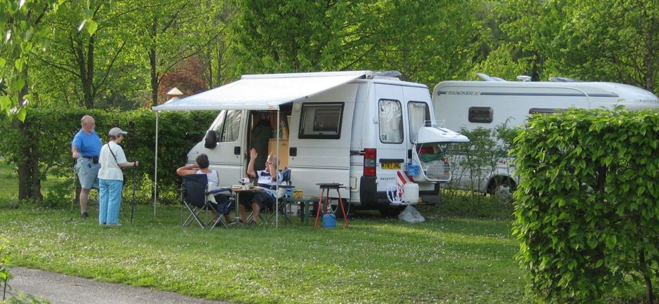 Emplacement Camping 2-8 personnes