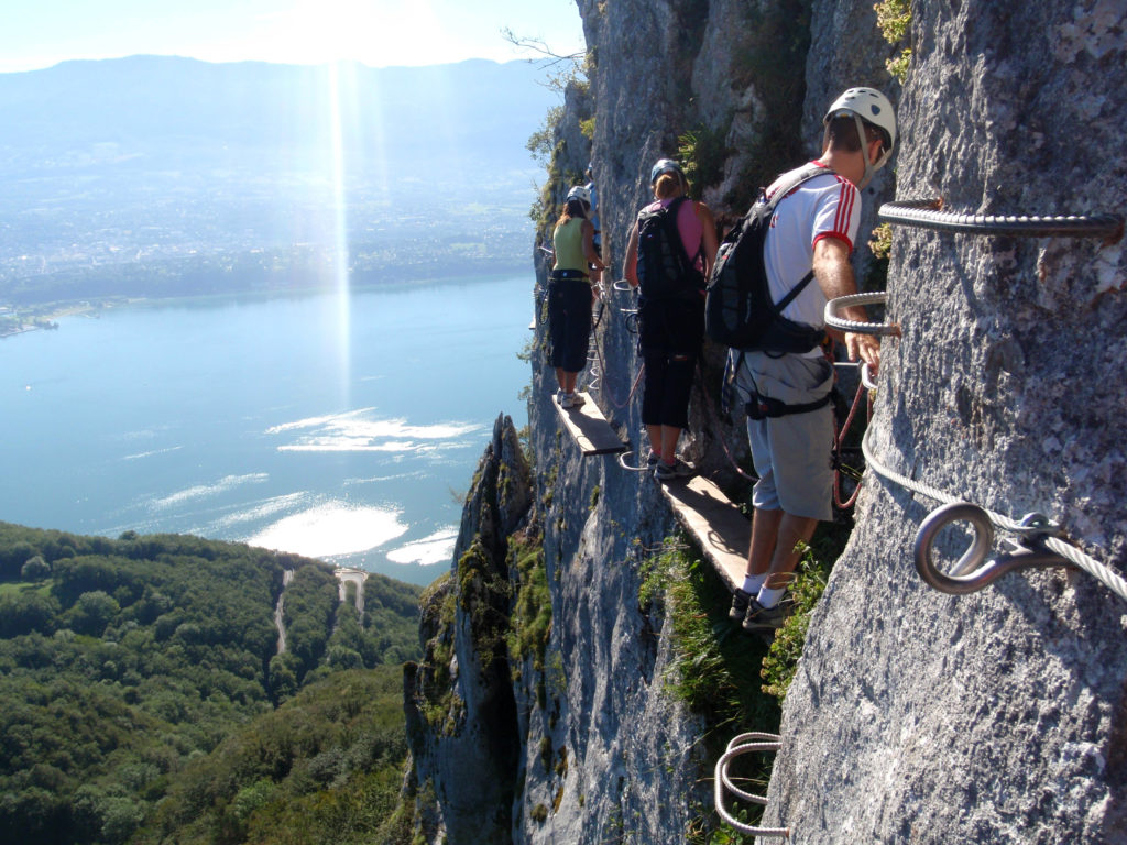 Via ferrata du Roc de Cornillon au-dessus du lac du Bourget